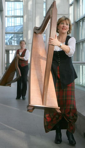 Walking through the National Gallery with our harps
